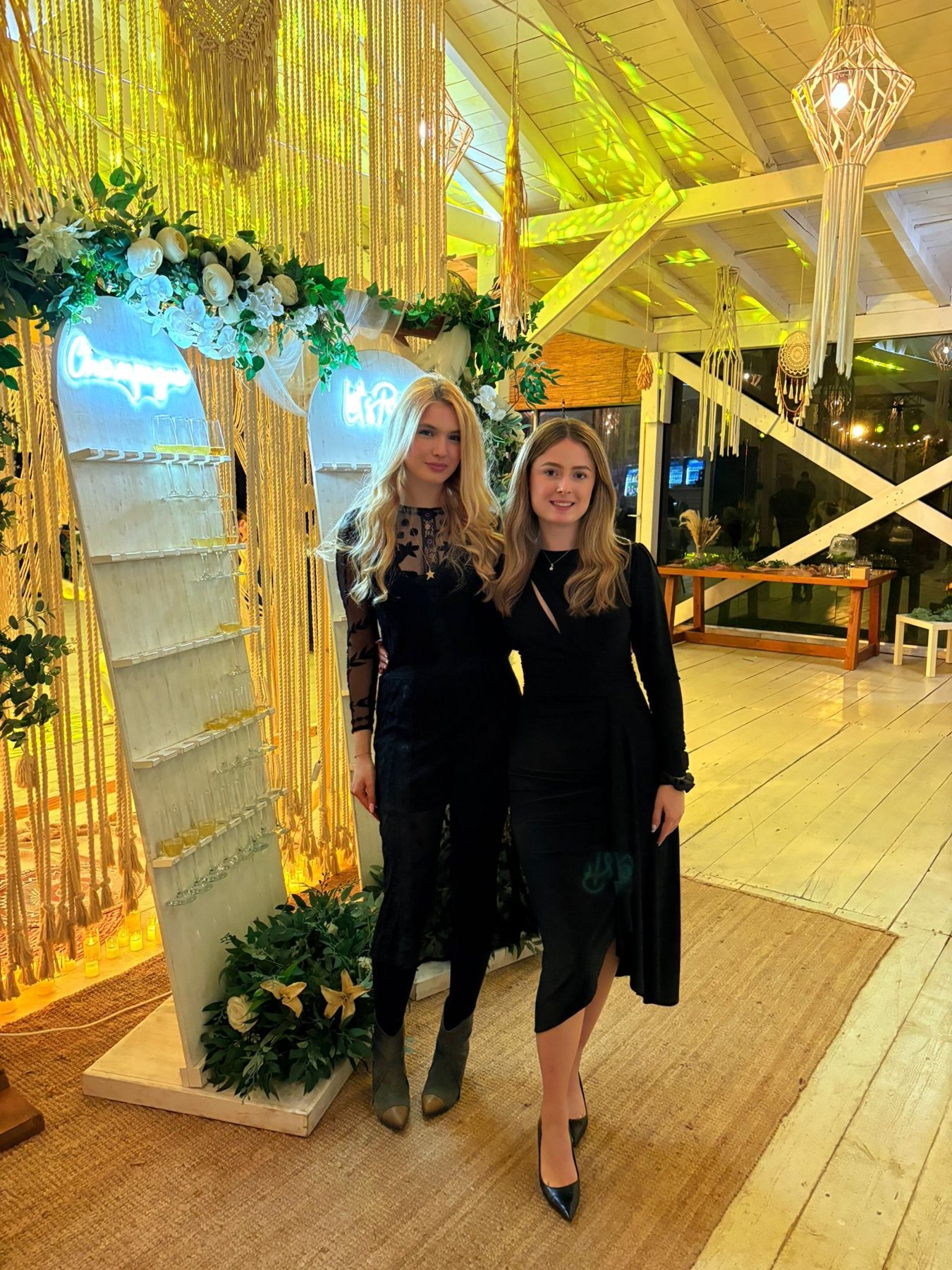 Hostesse pentru evenimente